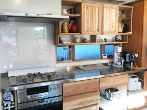 新築住宅のオーナー様宅見学風景です